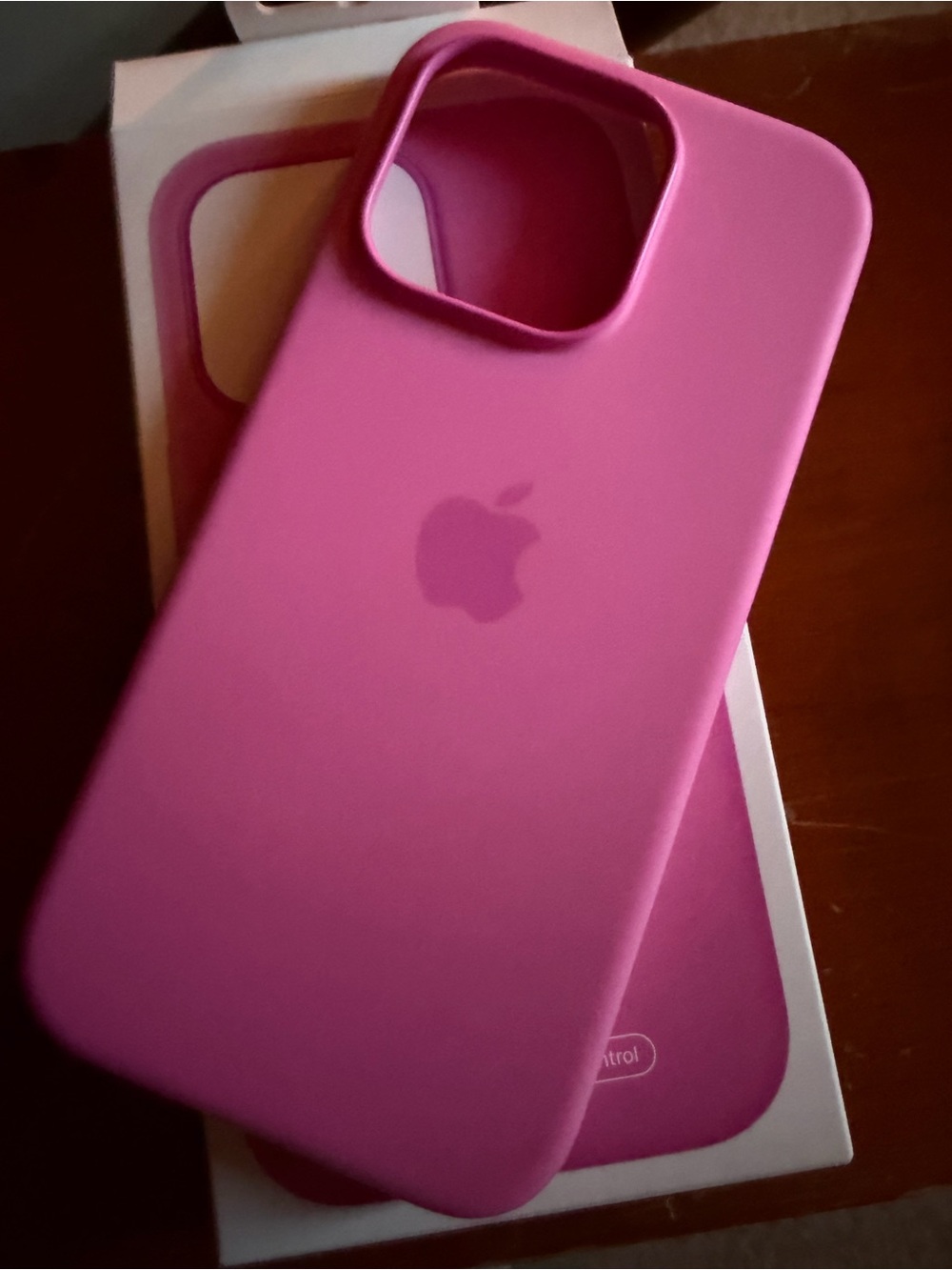 Apple Silicone iPhone 16 Pro Case - Peony